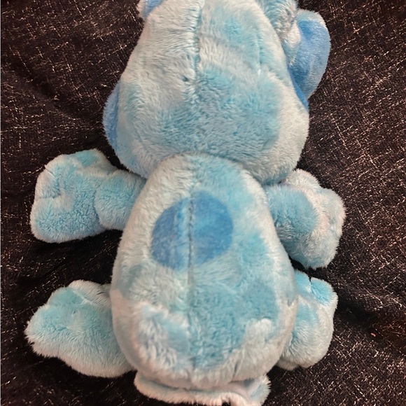 Blue's Clues & You! Peek-A-Blue Interactive 10" Plush Barks Plays Peek A Boo - Picture 5 of 6